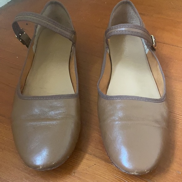 Caron Callahan Ellie Mary Jane in Cognac 39 - Picture 4 of 7